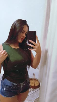 Laura G.
